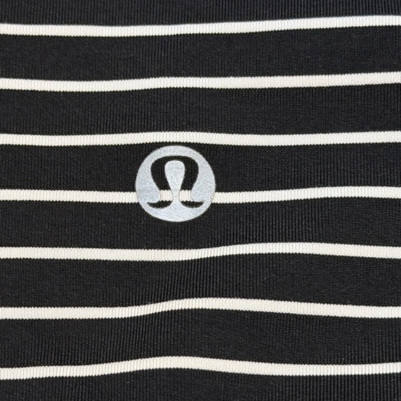 NWOT Lululemon Wunder Under HR 25" *Luxtreme Parallel Stripe Blk/White Size: 2 - Picture 4 of 5